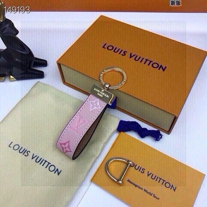 Breathable Louis Vuitton Keychains 265225