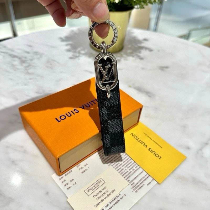 Louis Vuitton Keychains Chic 265214