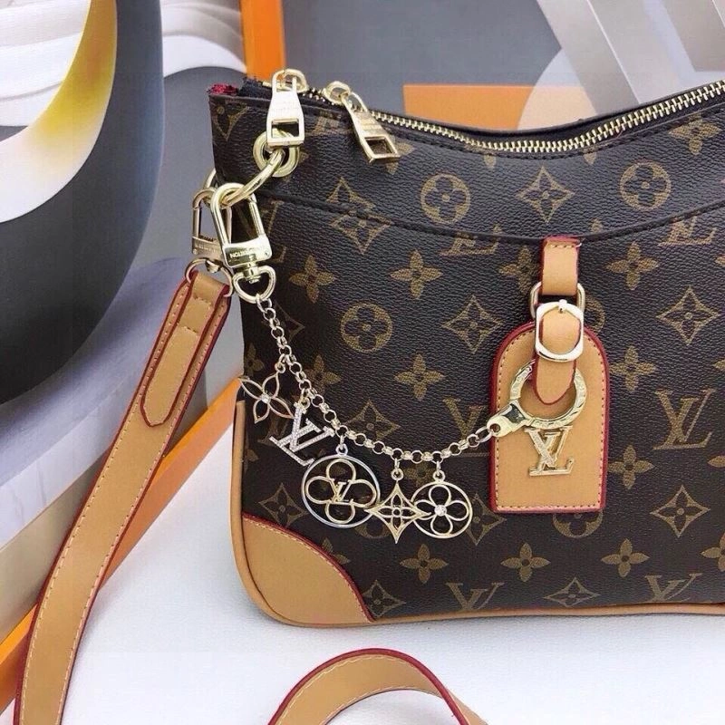 Louis Vuitton Keychains Popular 265221