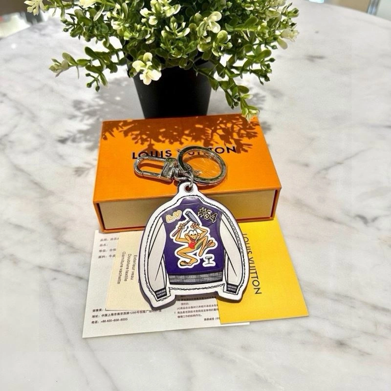 Louis Vuitton Keychains Snug 265218