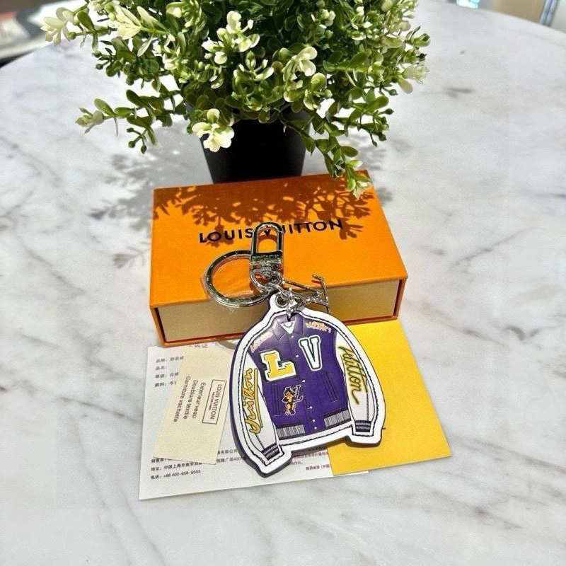 Louis Vuitton Keychains Snug 265218