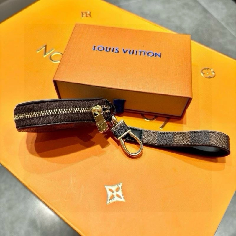 Snug Louis Vuitton Keychains 265228