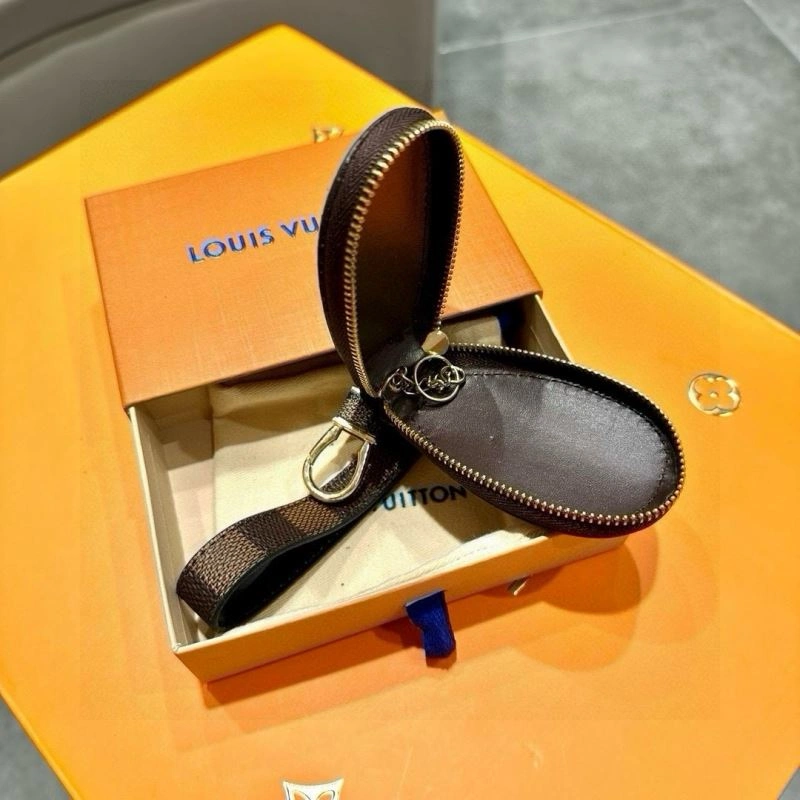 Snug Louis Vuitton Keychains 265228
