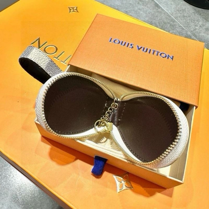 OdorResistant Louis Vuitton Keychains 265201