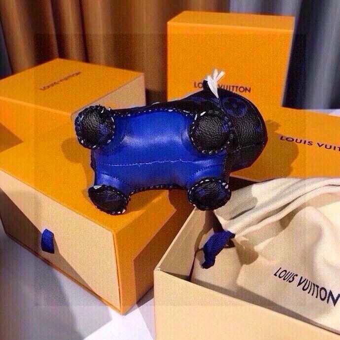 Louis Vuitton Keychains Breathable 265180