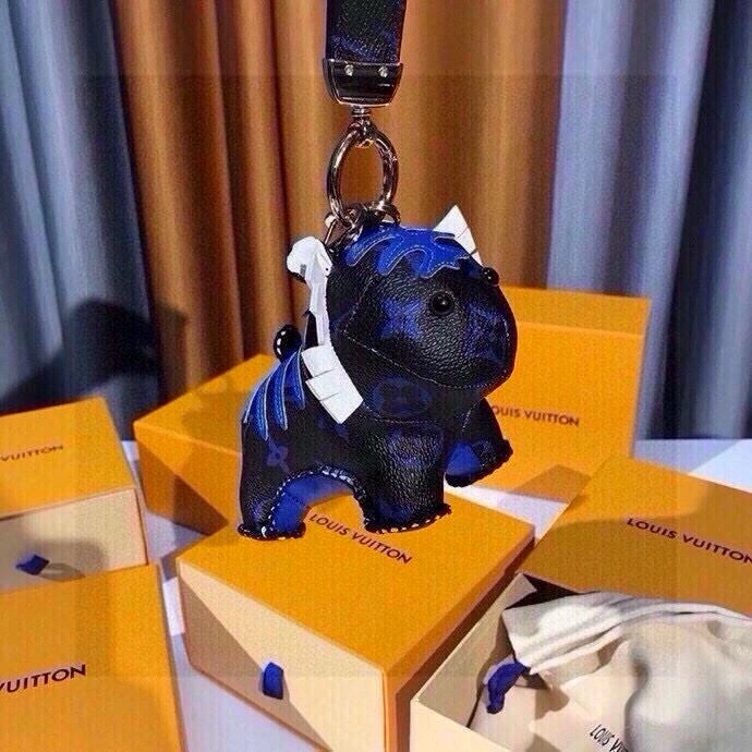 Louis Vuitton Keychains Breathable 265180