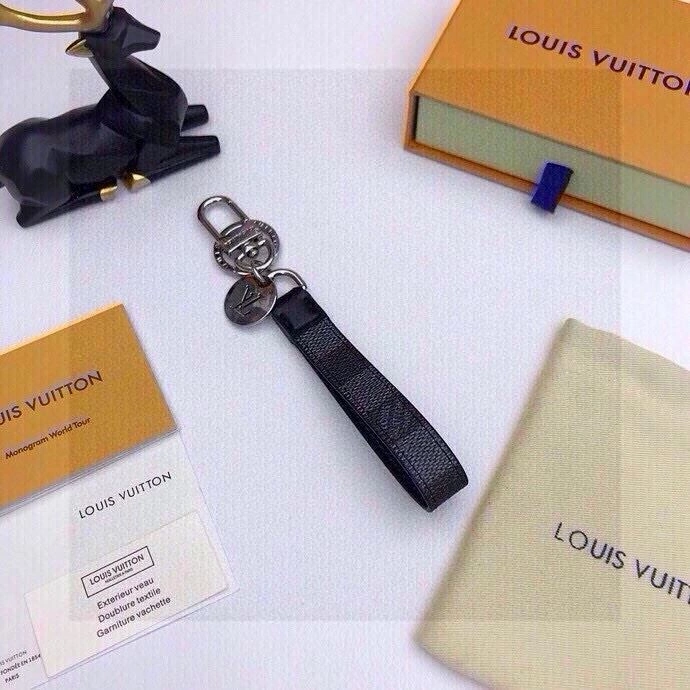 Louis Vuitton Keychains Chic 265161