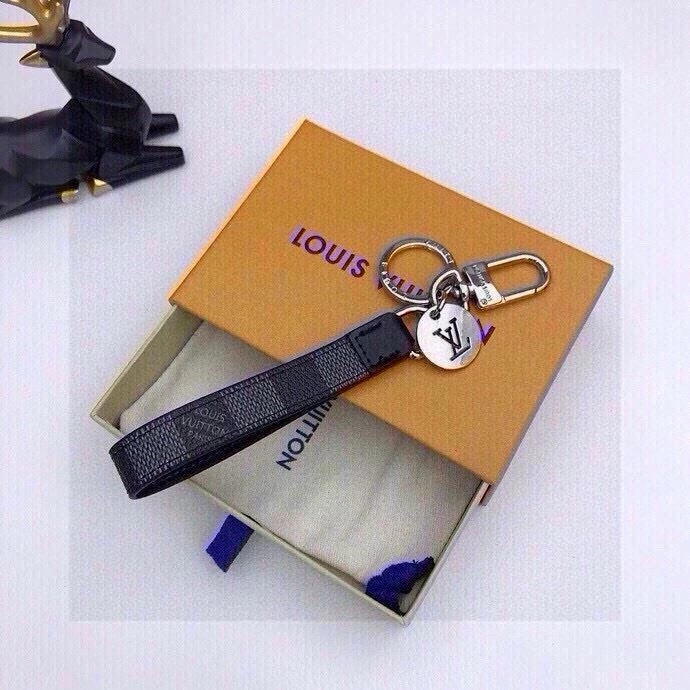 Louis Vuitton Keychains Chic 265161