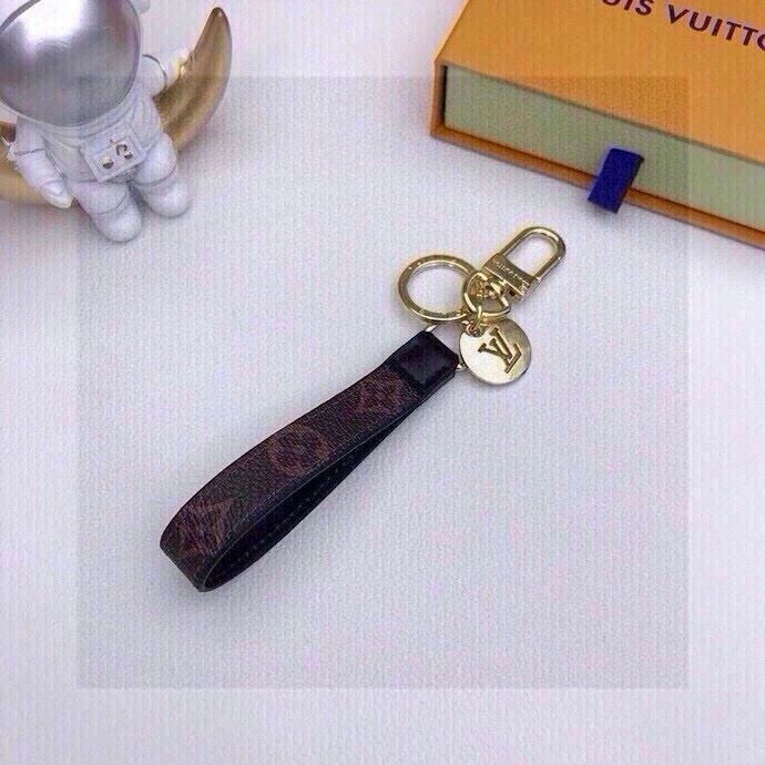 Snug Louis Vuitton Keychains 265159