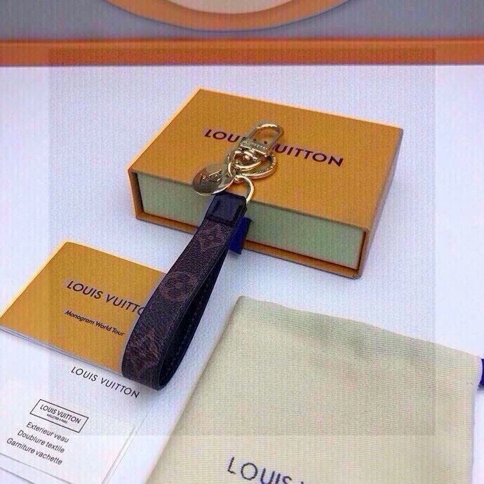 Snug Louis Vuitton Keychains 265159