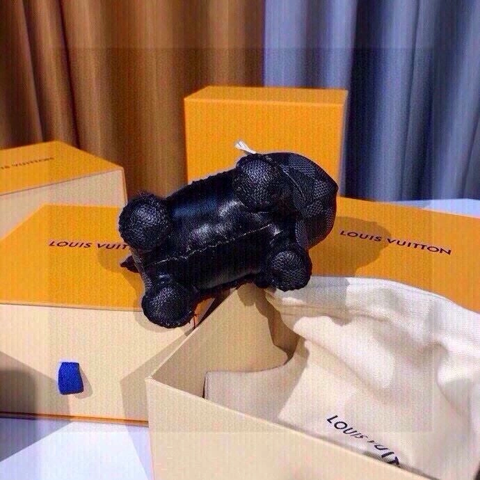 Louis Vuitton Keychains MultiPurpose 265170
