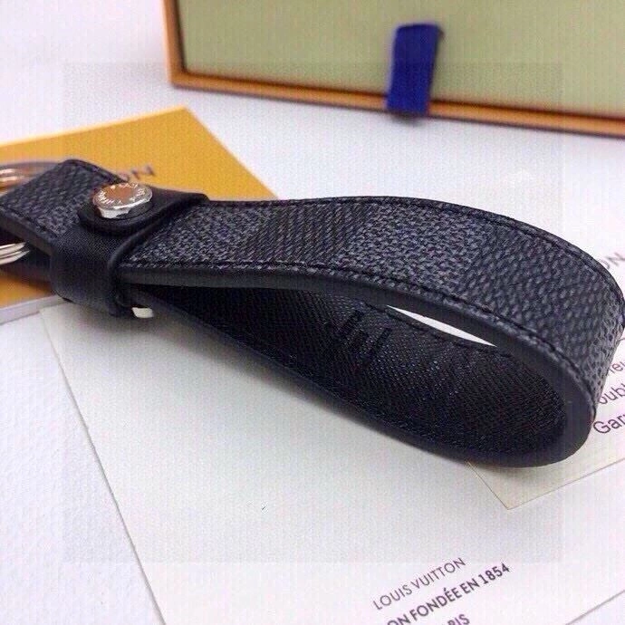 Louis Vuitton Keychains Bright 265145