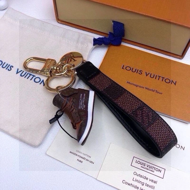 MultiPurpose Louis Vuitton Keychains 265138