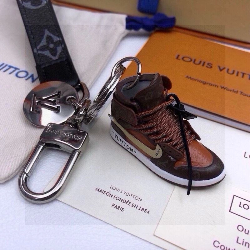 Louis Vuitton Keychains Bold 265139