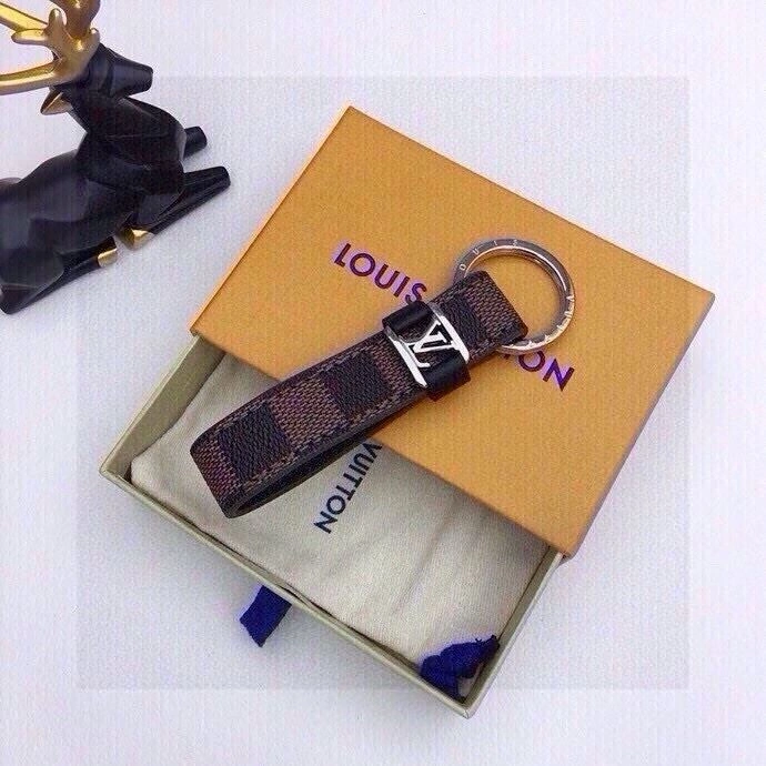 Breathable Louis Vuitton Keychains 265122