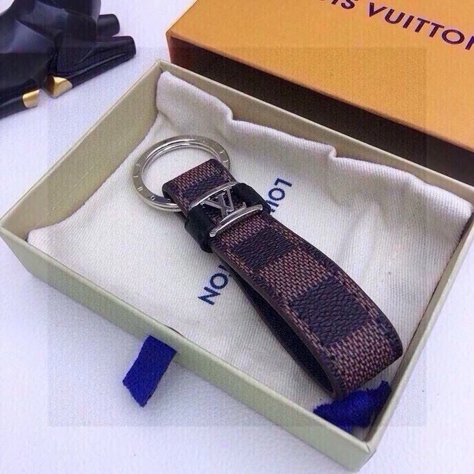 Breathable Louis Vuitton Keychains 265122