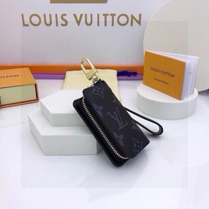 MoistureWicking Louis Vuitton Keychains 265096