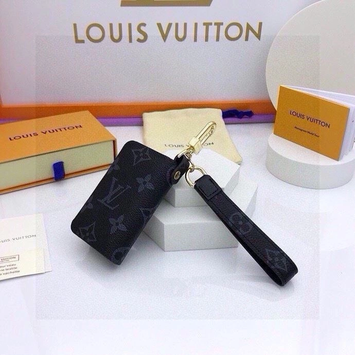 MoistureWicking Louis Vuitton Keychains 265096