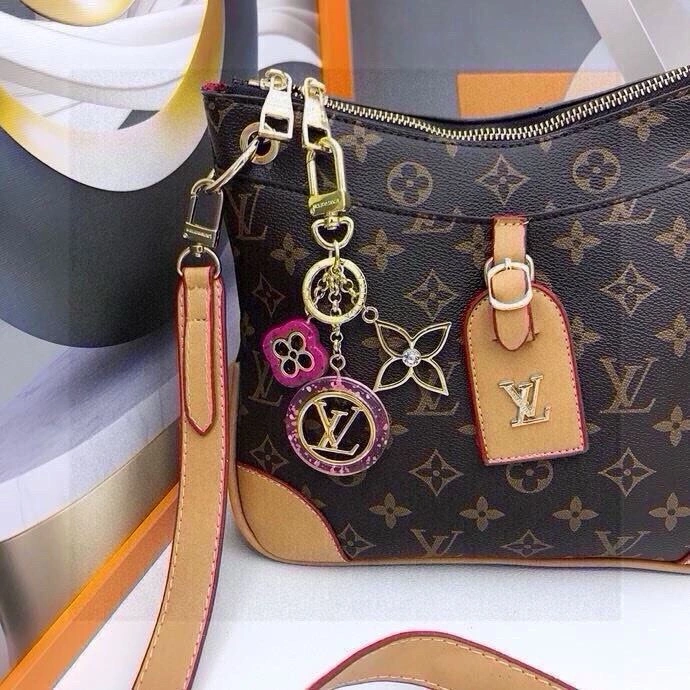 AllSeason Louis Vuitton Keychains 265092