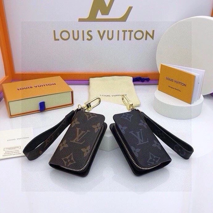 Contemporary Louis Vuitton Keychains 265085