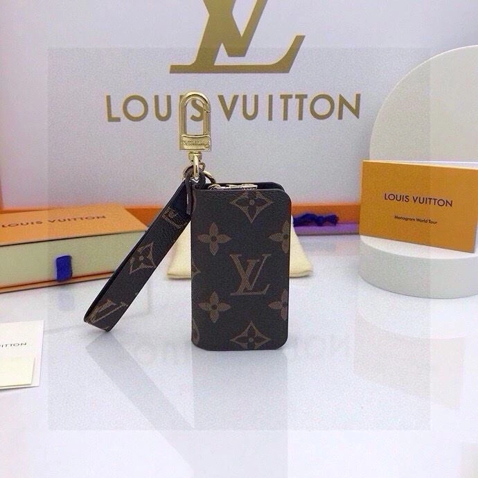 Contemporary Louis Vuitton Keychains 265085