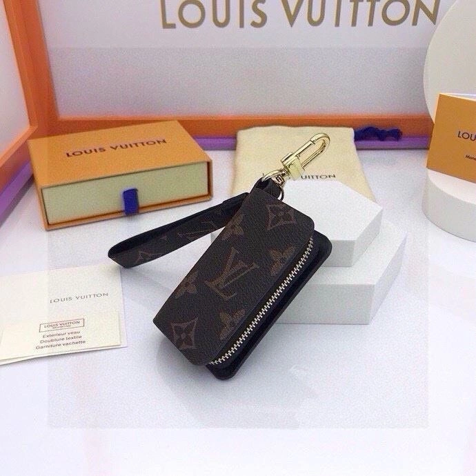 Contemporary Louis Vuitton Keychains 265085