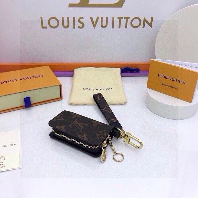 Contemporary Louis Vuitton Keychains 265085