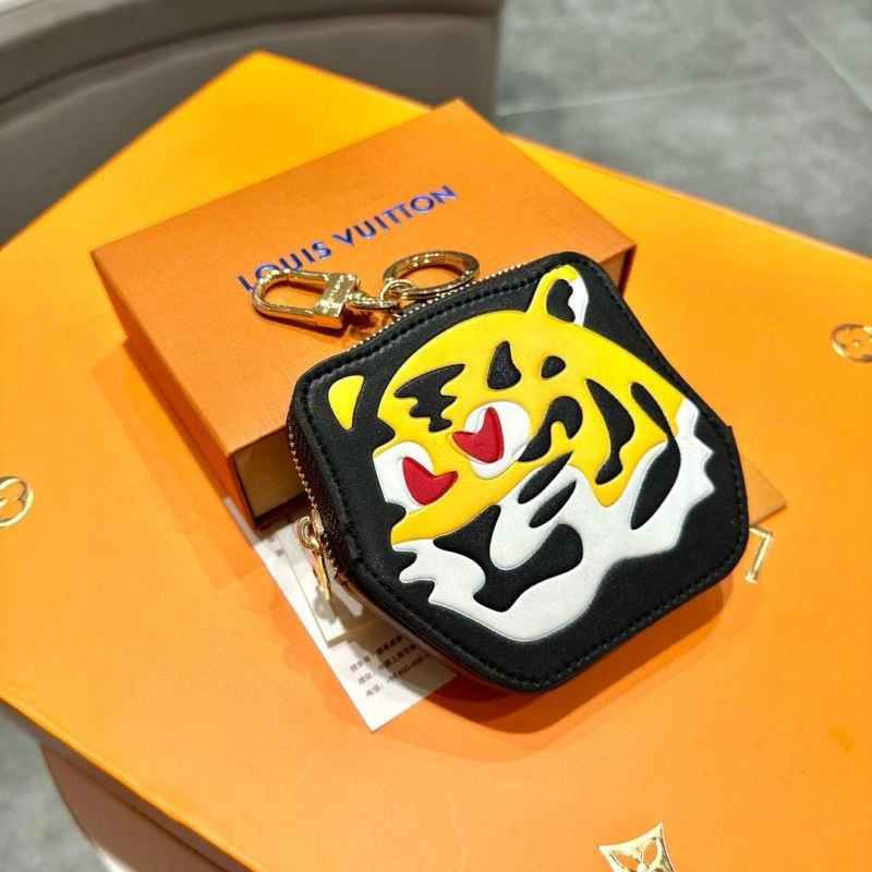 Unisex Louis Vuitton Keychains 265095