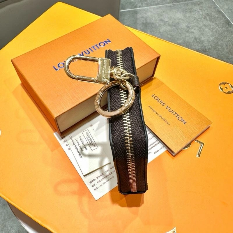 Unisex Louis Vuitton Keychains 265095