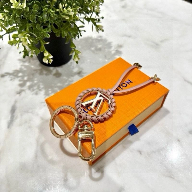 Snug Louis Vuitton Keychains 265093