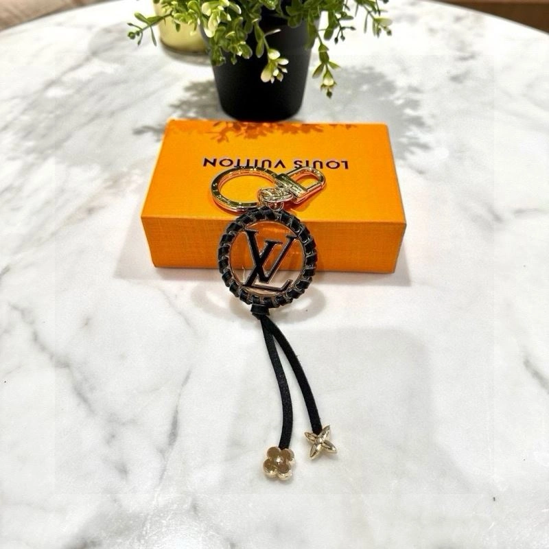 Minimalist Louis Vuitton Keychains 265069
