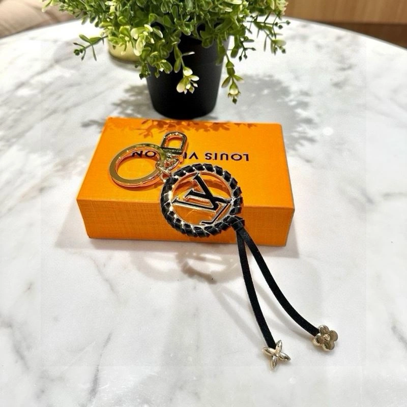 Minimalist Louis Vuitton Keychains 265069