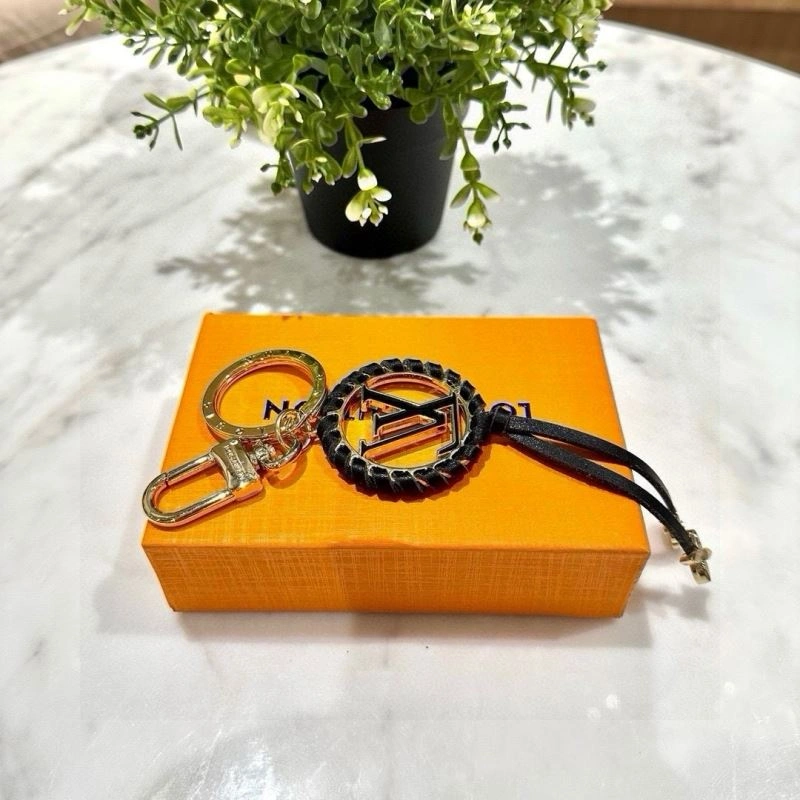 Minimalist Louis Vuitton Keychains 265069
