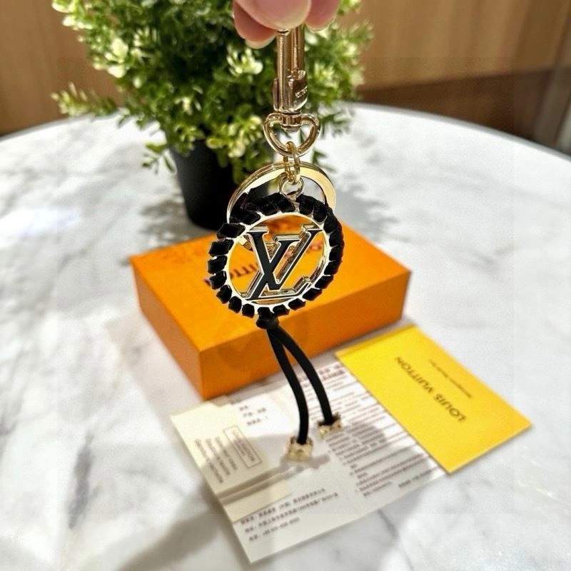 Minimalist Louis Vuitton Keychains 265069