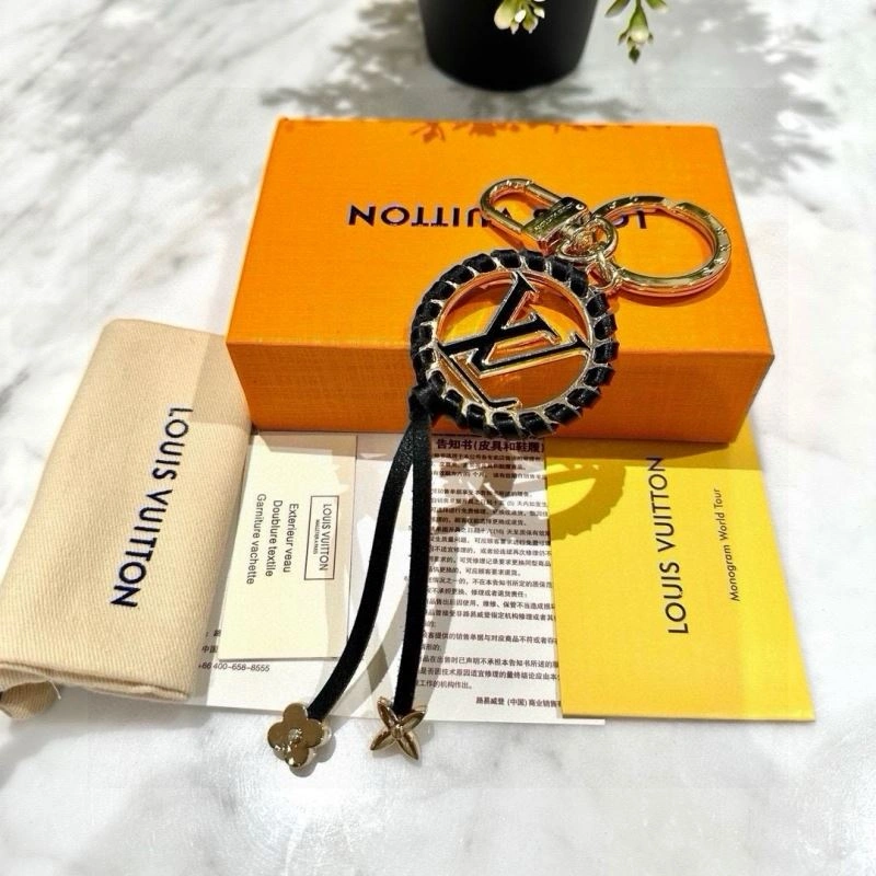 Minimalist Louis Vuitton Keychains 265069