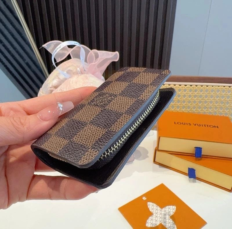 OnTrend Louis Vuitton Keychains 265089