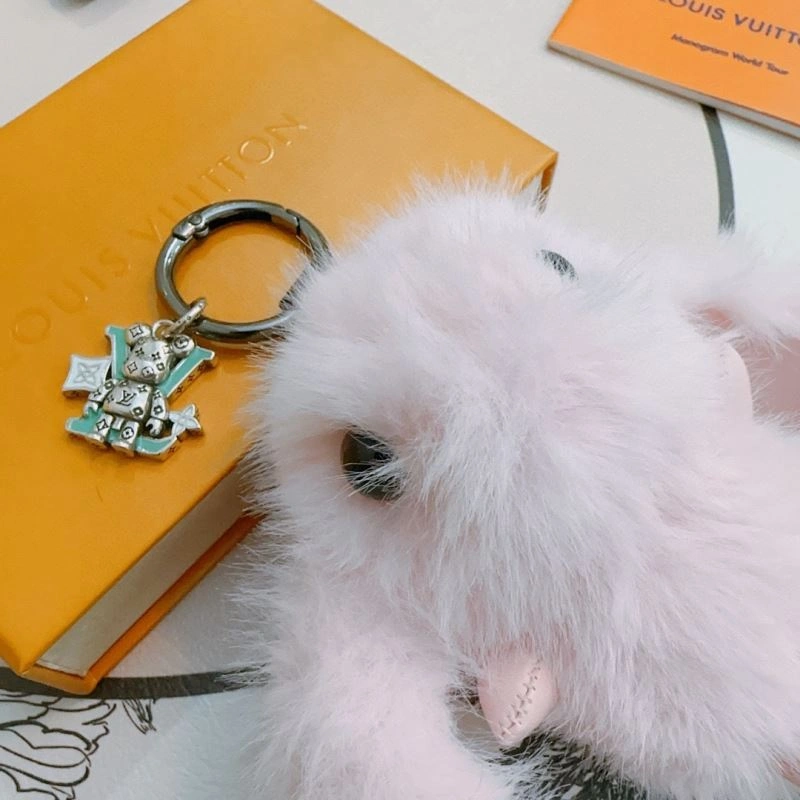 Snug Louis Vuitton Keychains 265057