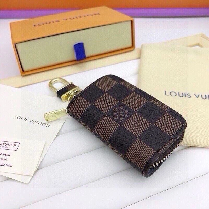 Compact Louis Vuitton Keychains 265033