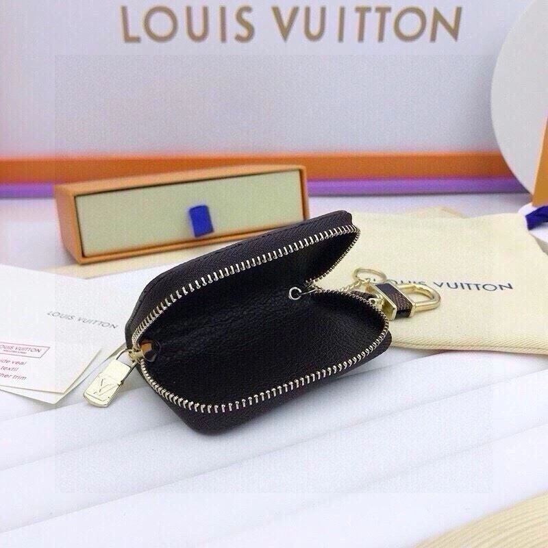 Compact Louis Vuitton Keychains 265033