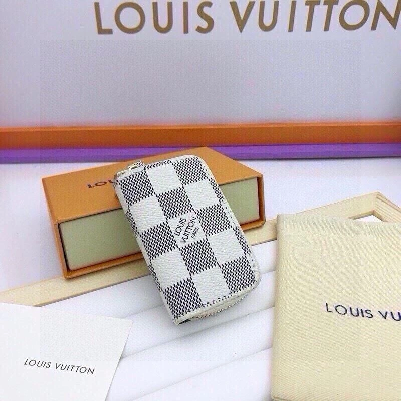 Louis Vuitton Keychains Fashionable 265023