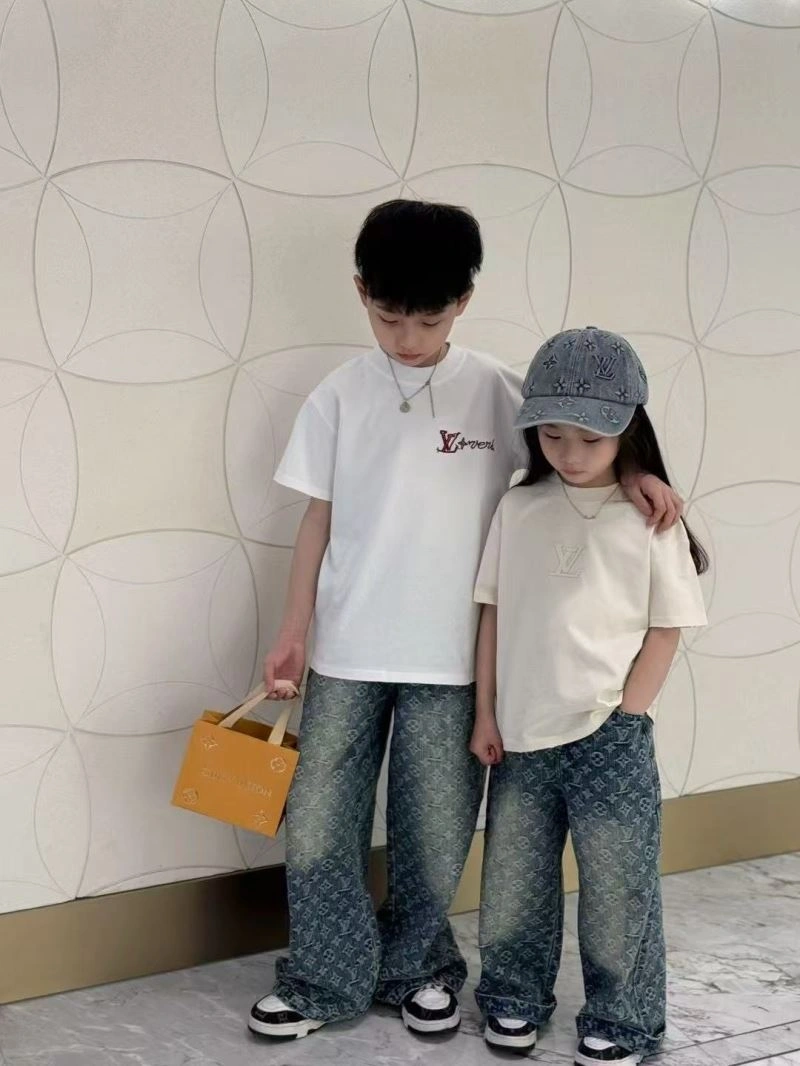 Casual Louis Vuitton Kids 132263