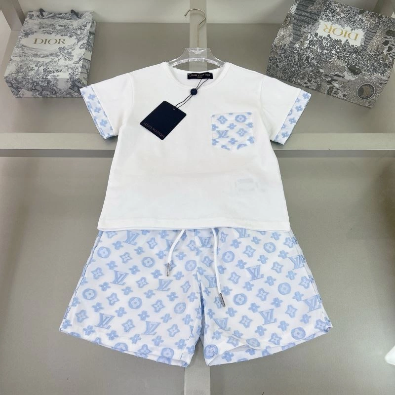 Chic Louis Vuitton Kids 132239