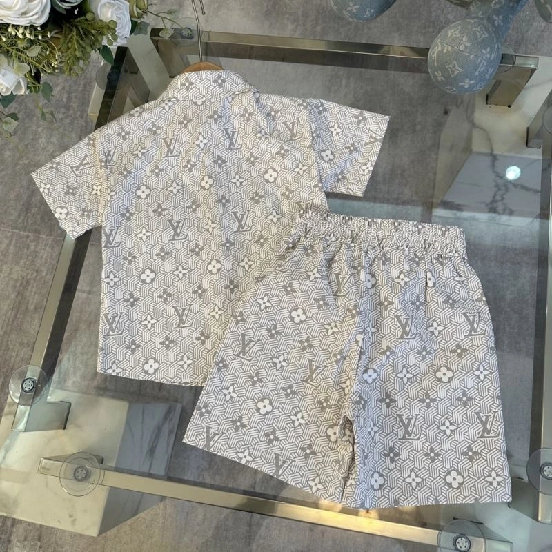 EyeCatching Louis Vuitton Kids 132195