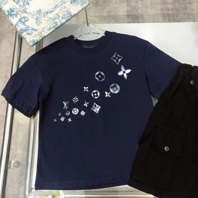Chic Louis Vuitton Kids 132275