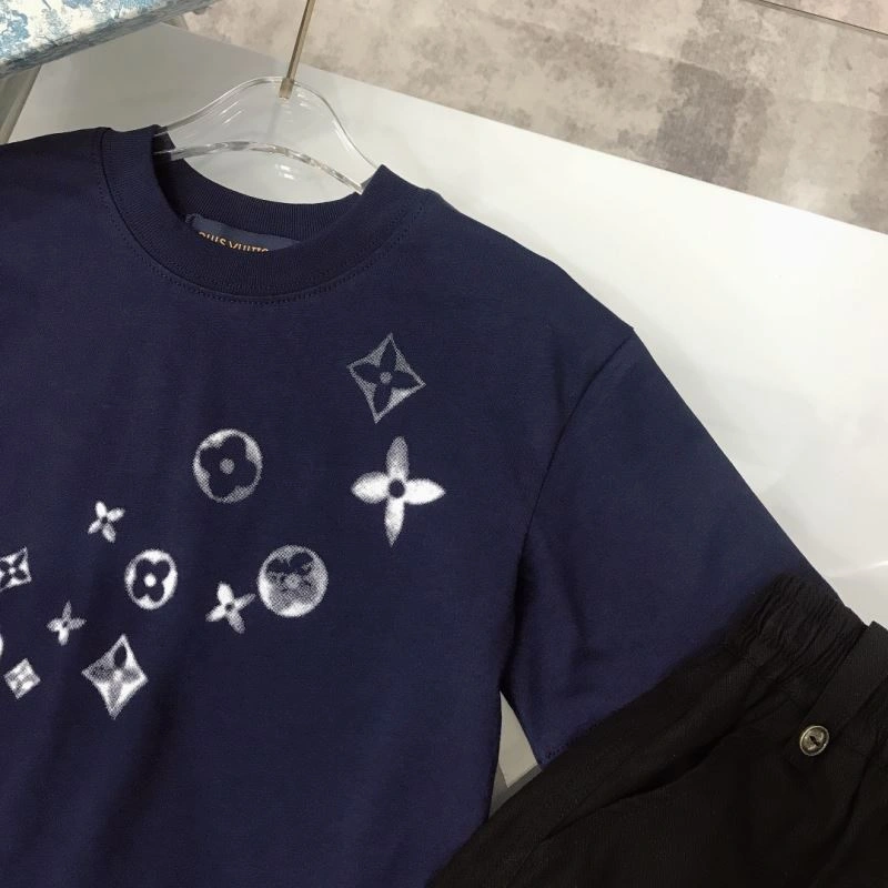 Chic Louis Vuitton Kids 132275