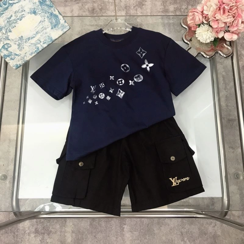 Chic Louis Vuitton Kids 132275