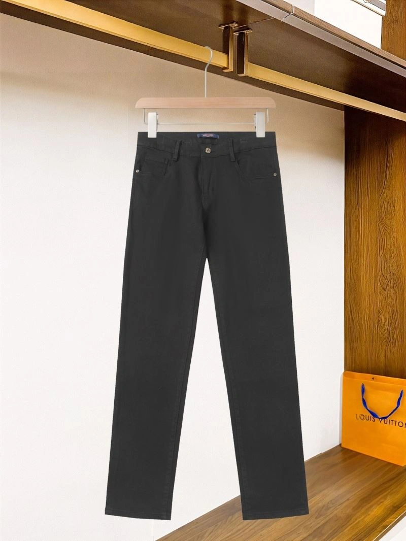 UrbanChic Louis Vuitton Long Pants 132164