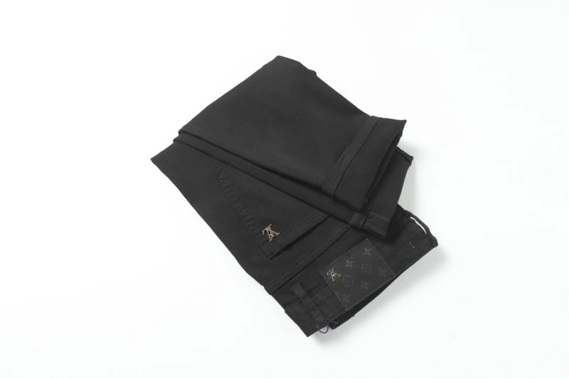 UrbanChic Louis Vuitton Long Pants 132164