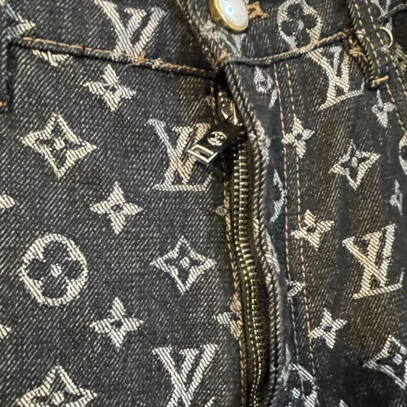 Contemporary Louis Vuitton Long Pants 138686