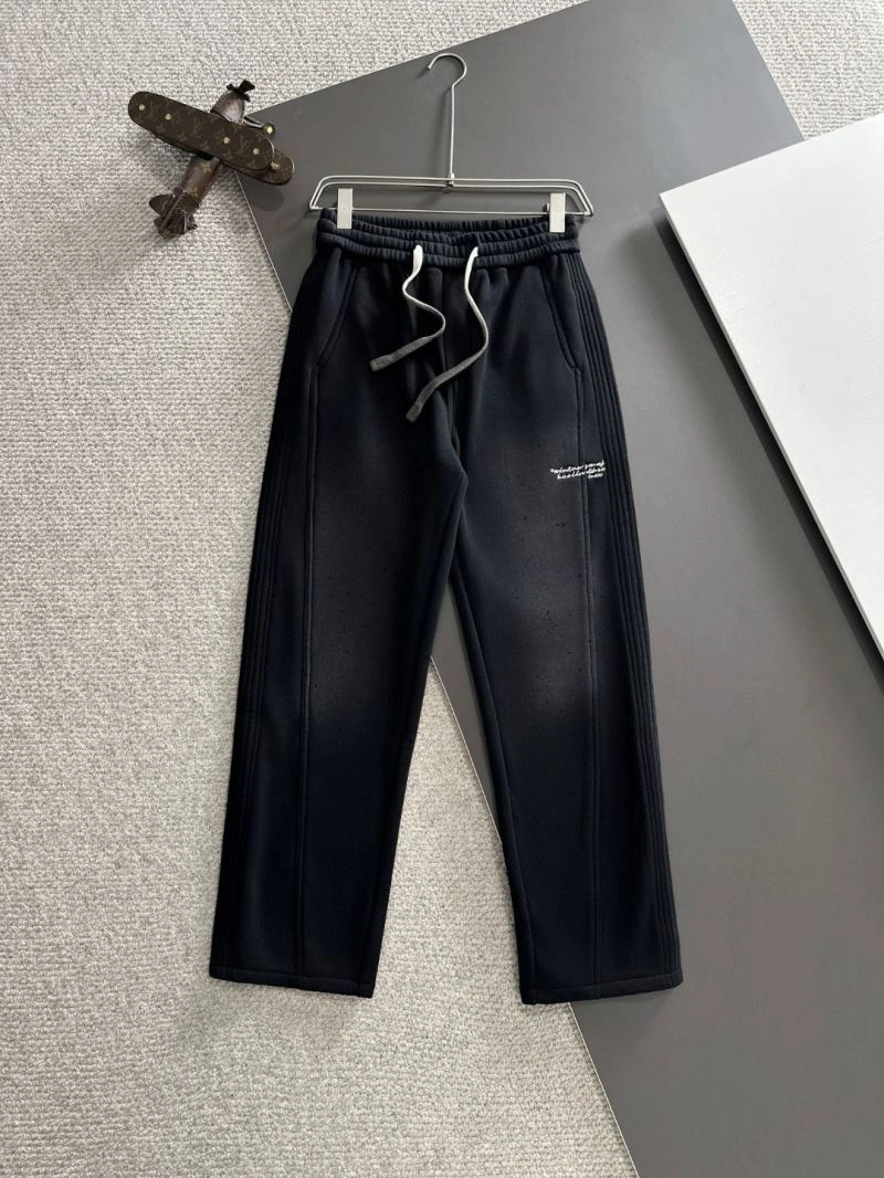 Louis Vuitton Long Pants ComfortFit 138680